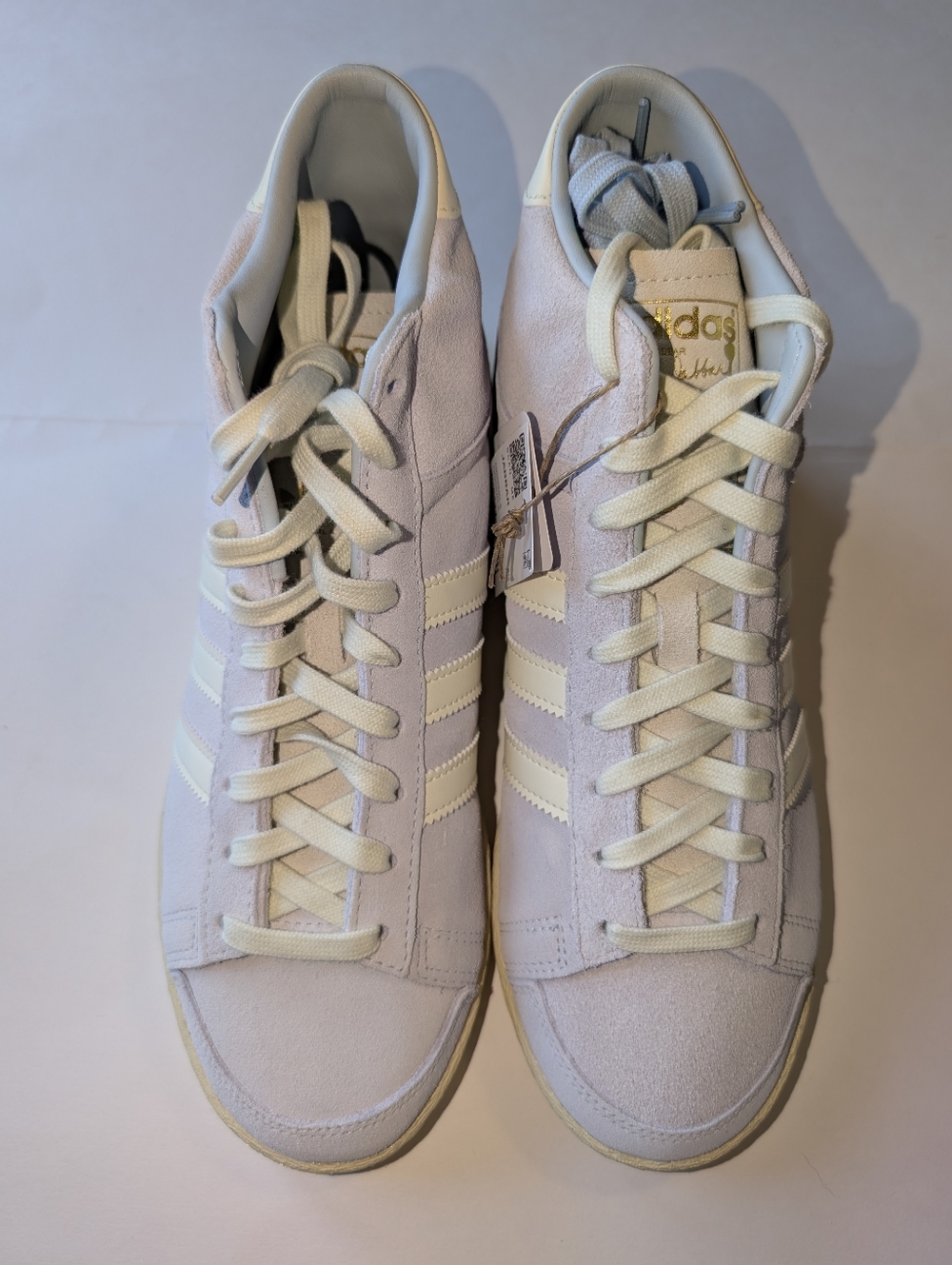 Adidas Jabbar Hi Shoes Halo Blue White, and Warm Vanilla NWT Womens 10